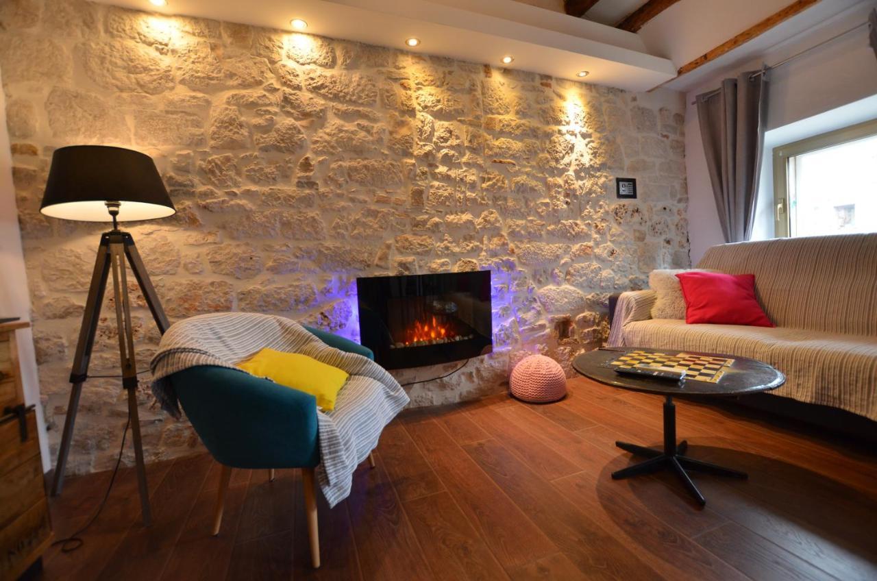 Noanna Apartment Ровинь Экстерьер фото
