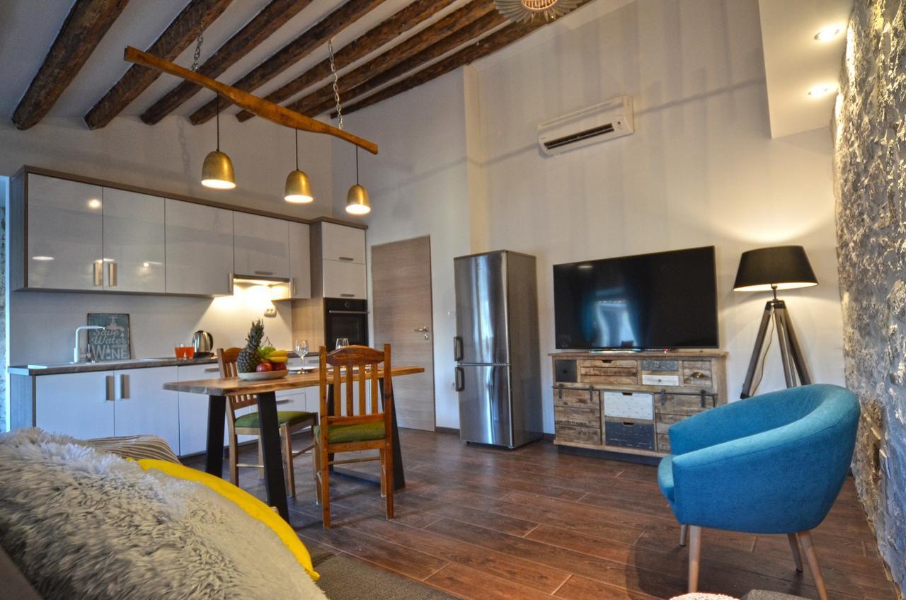 Noanna Apartment Ровинь Экстерьер фото